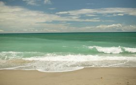 Jupiter Beach Resort & Spa